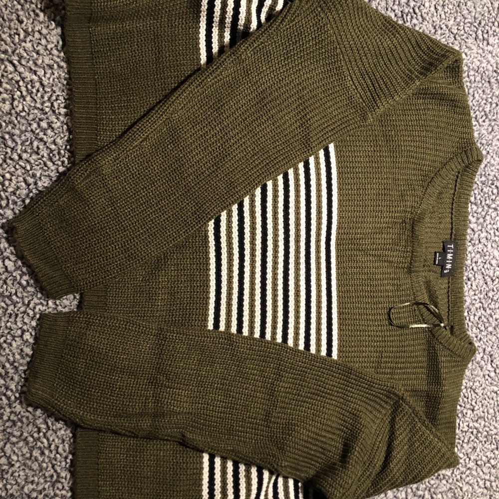 Striped knot olive green sweater